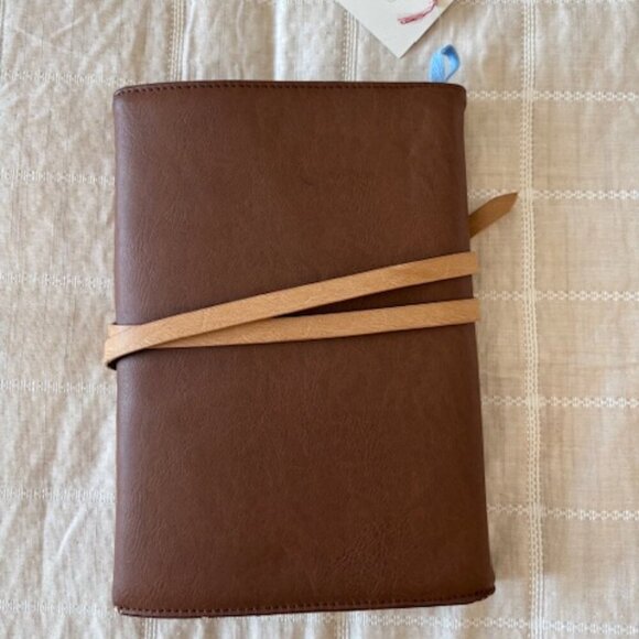 TOMS Tri Fold Leather Notebook NWT - Picture 2 of 4